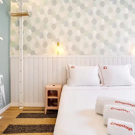 Vibes - T1 Moderno No Centro Do Com Ac, By Hopstays * פורטו