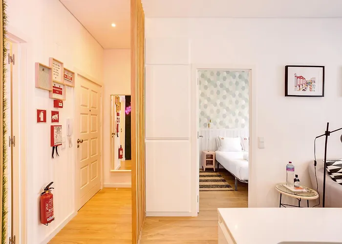 Apartman Vibes - T1 Moderno No Centro Do Com Ac, By Hopstays