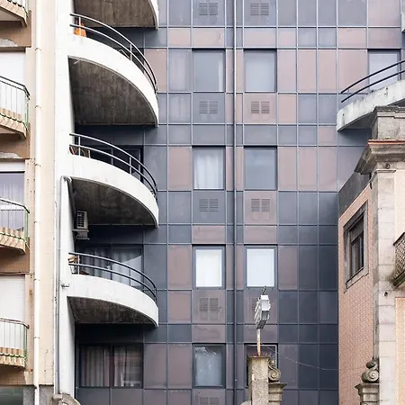 Daire Vibes - T1 Moderno No Centro Do Com Ac, By Hopstays *