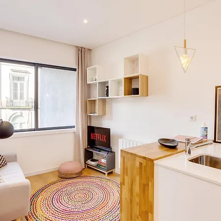 Vibes - T1 Moderno No Centro Do Com Ac, By Hopstays Appartement