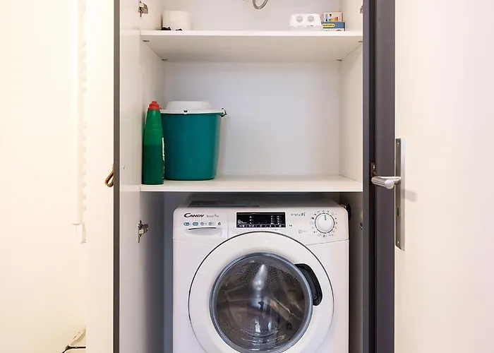 Vibes - T1 Moderno No Centro Do Com Ac, By Hopstays Oporto