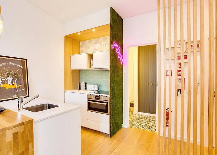 Vibes - T1 Moderno No Centro Do Com Ac, By Hopstays Lägenhet Oporto