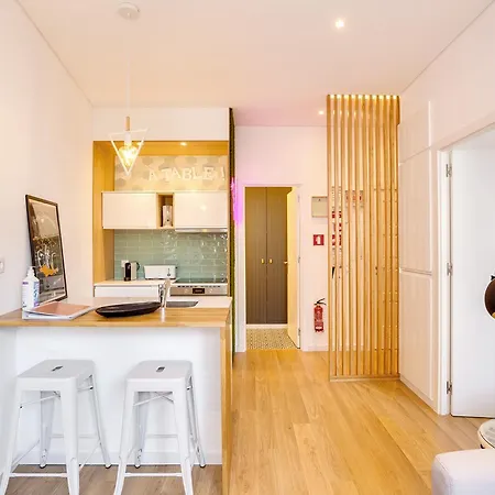 Vibes - T1 Moderno No Centro Do Com Ac, By Hopstays Apartamento *