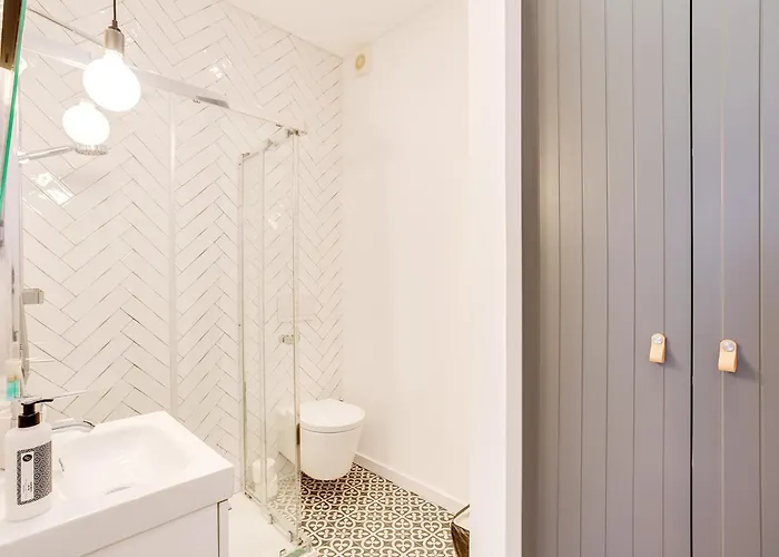 Vibes - T1 Moderno No Centro Do Com Ac, By Hopstays 아파트 포르투