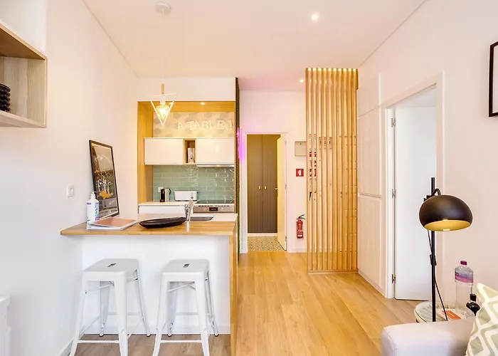 Vibes - T1 Moderno No Centro Do Com Ac, By Hopstays 아파트 *